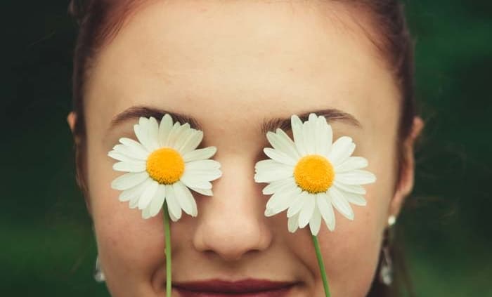 Voorjaarskruiden leren herkennen tijdens de workshop in de hortus